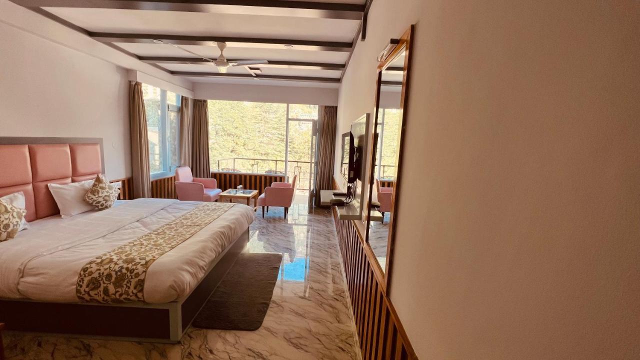 Hotel Apple Flower Manāli Zewnętrze zdjęcie