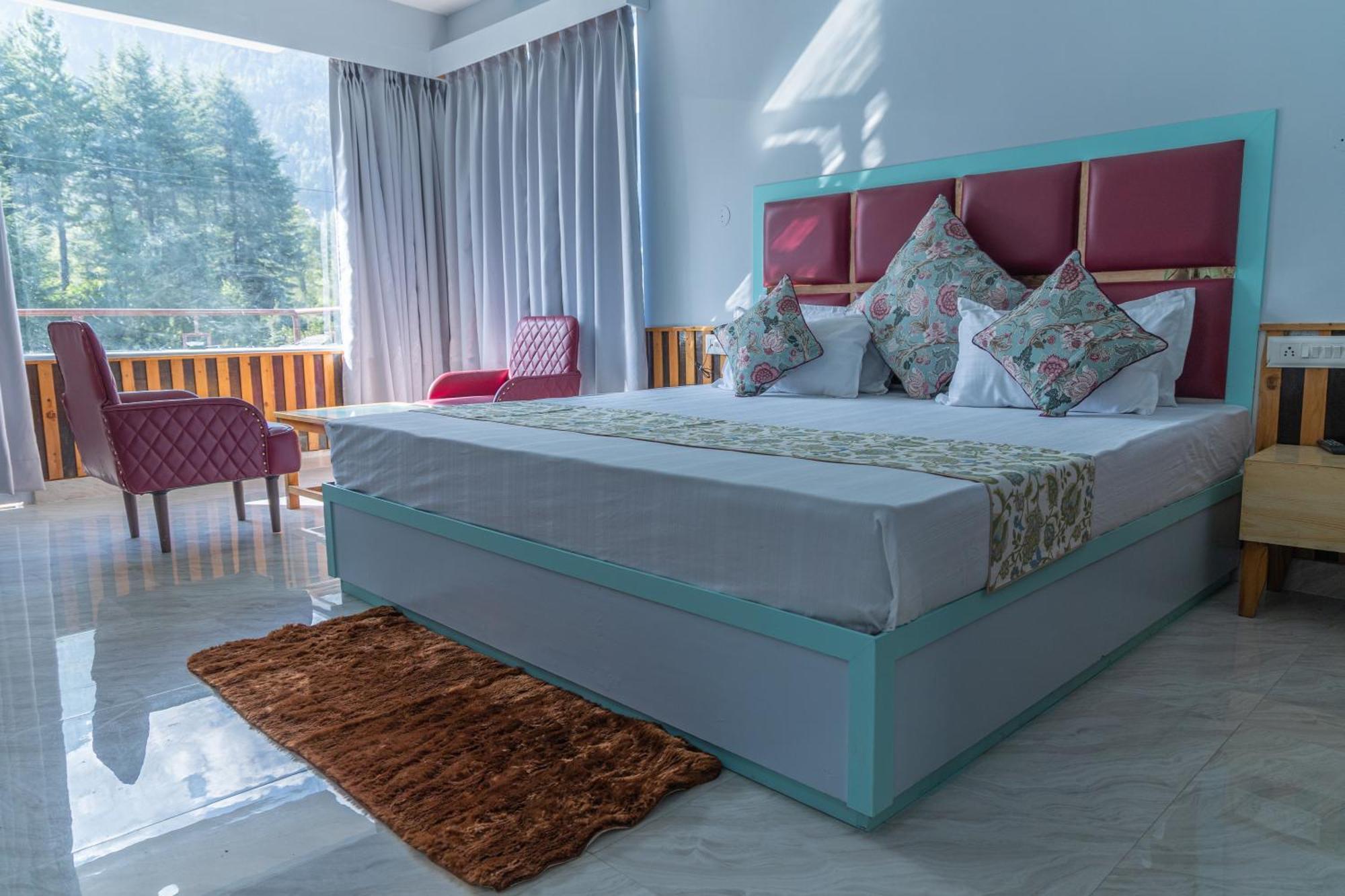 Hotel Apple Flower Manāli Zewnętrze zdjęcie