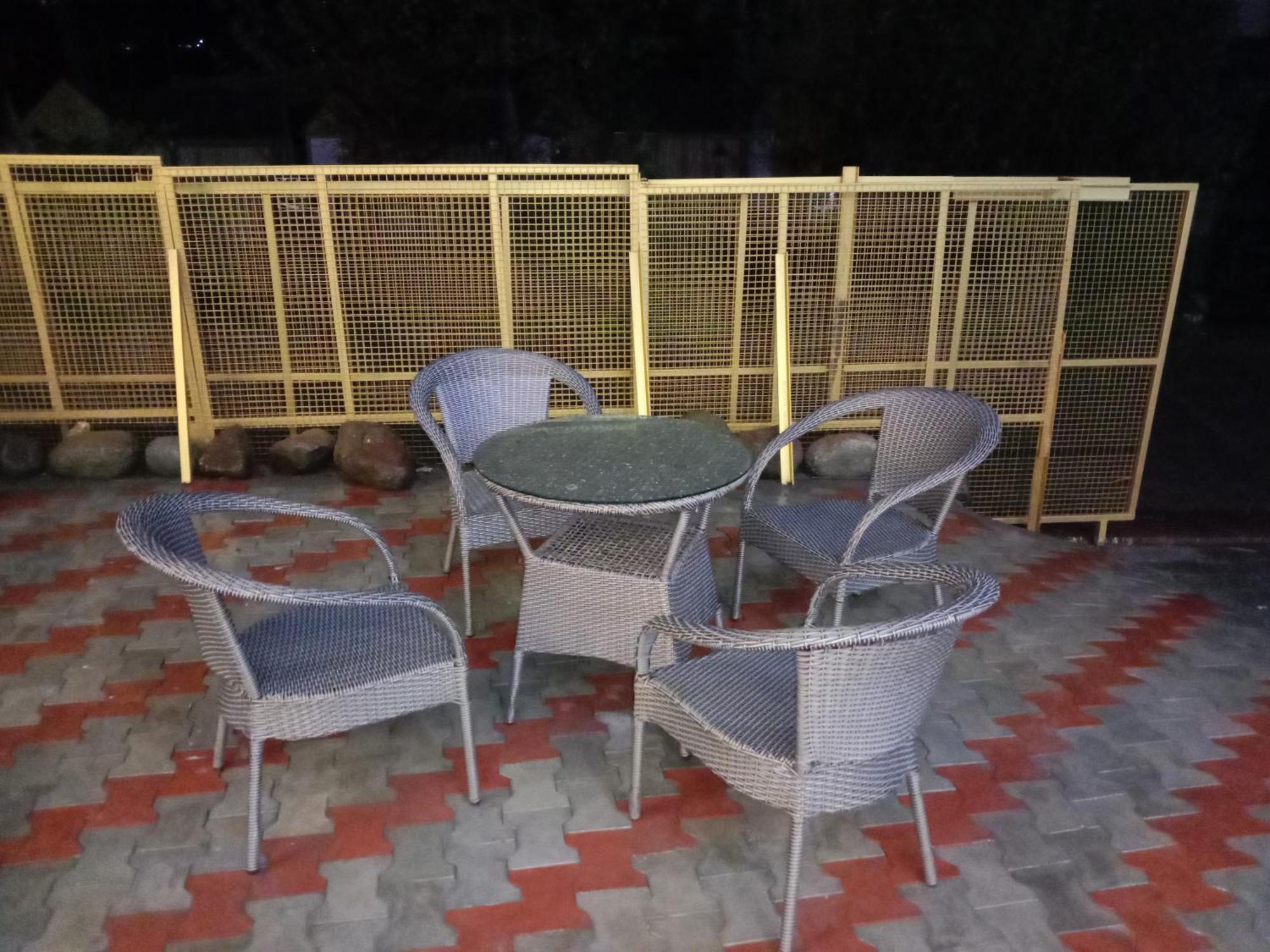 Hotel Apple Flower Manāli Zewnętrze zdjęcie