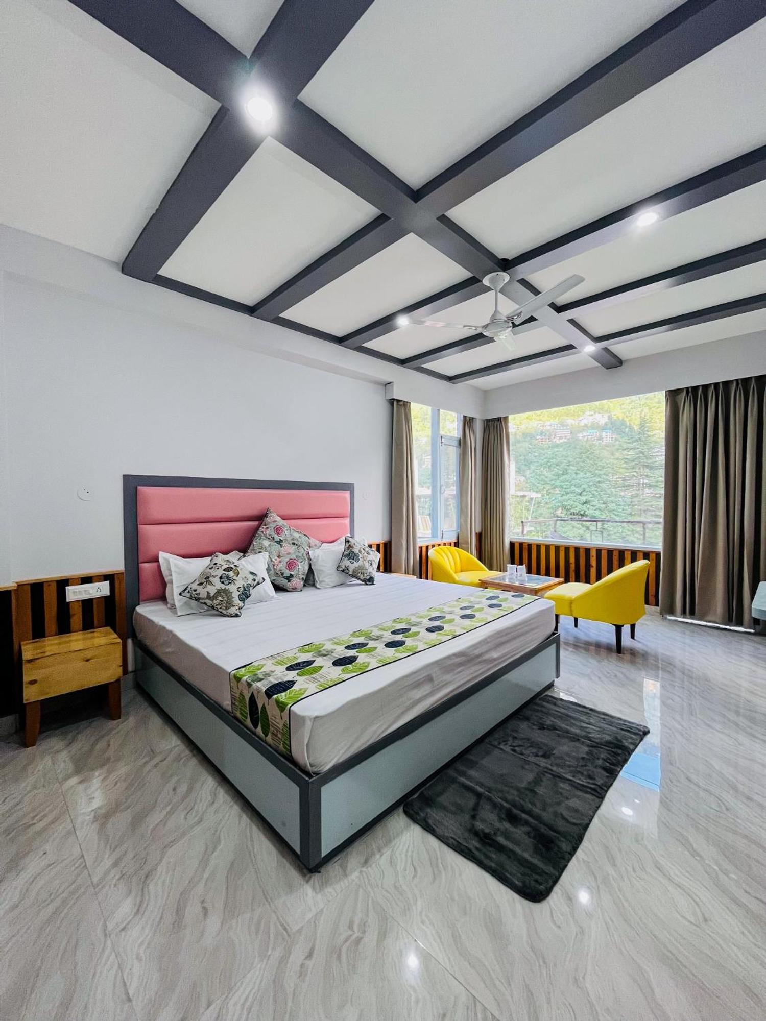 Hotel Apple Flower Manāli Zewnętrze zdjęcie